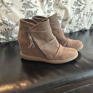 Women's Tan Suede Ankle Booties